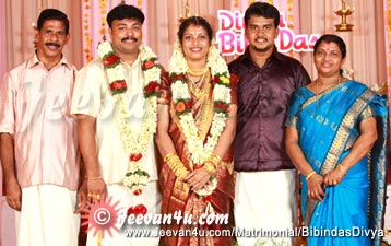 Bipindas Divya family photograph